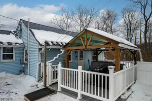 8 Myrtle Ave, Mount Olive, NJ 07828 - Photo 25