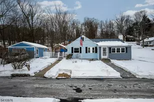 8 Myrtle Ave, Mount Olive, NJ 07828 - Photo 23