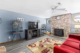 8 Myrtle Ave, Mount Olive, NJ 07828 - Photo 5