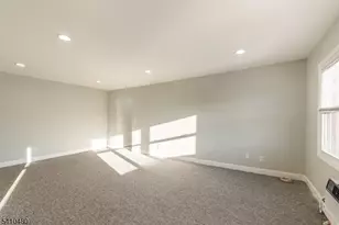 12 N End Dr, Secaucus, NJ 07094 - Photo 17