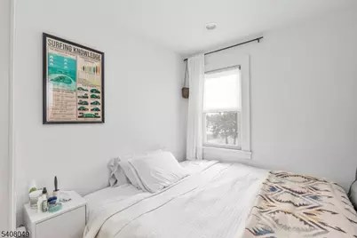 1044 Madison Hill Rd, Clark Township, NJ 07066 - Photo 17