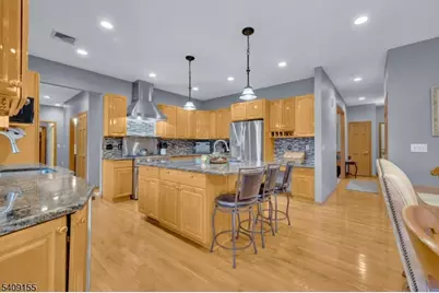 10 Cliffside Drive, Franklin Township, NJ 08886 - Photo 17