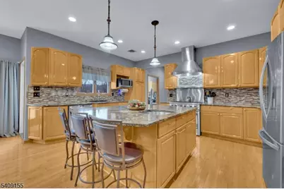 10 Cliffside Drive, Franklin Township, NJ 08886 - Photo 15