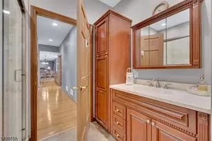 10 Cliffside Dr, Franklin Township, NJ 08886 - Photo 23