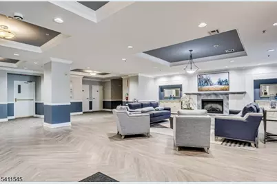 315 Regency Pl, Woodbridge Township, NJ 07095 - Photo 3