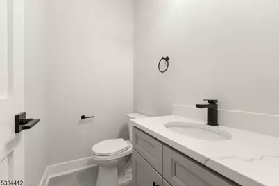 178 Newark Pompton Tpke #302, Little Falls Township, NJ 07424 - Photo 11