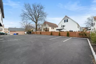 178 Newark Pompton Tpke #302, Little Falls Township, NJ 07424 - Photo 7