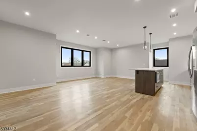 178 Newark Pompton Tpke #302, Little Falls Township, NJ 07424 - Photo 19