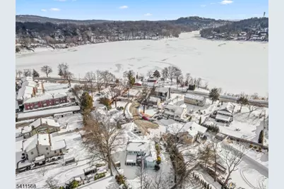 9 Chalen Ct, Pompton Lakes, NJ 07442 - Photo 25