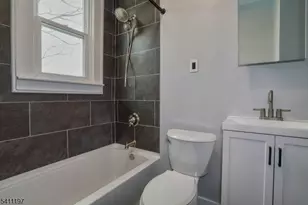 718 Lidgerwood Ave, Elizabeth, NJ 07202 - Photo 9