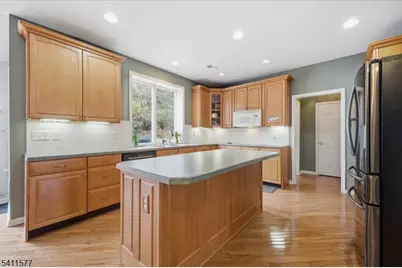 13 Old Schoolhouse Rd, Bethlehem Township, NJ 08802 - Photo 11