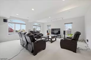 13 Old Schoolhouse Rd, Bethlehem Township, NJ 08802 - Photo 15