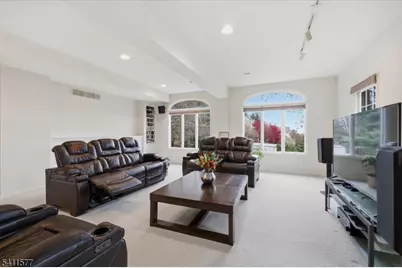 13 Old Schoolhouse Rd, Bethlehem Township, NJ 08802 - Photo 17