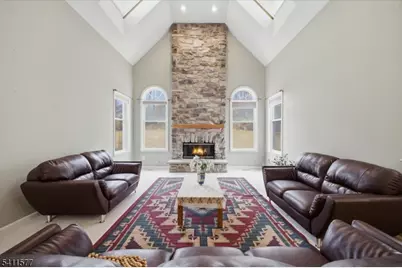 13 Old Schoolhouse Rd, Bethlehem Township, NJ 08802 - Photo 5