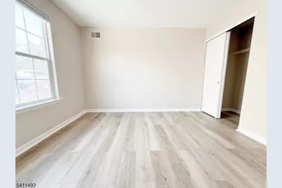 97 Crestview Ln, Mount Arlington, NJ 07856 - Photo 11