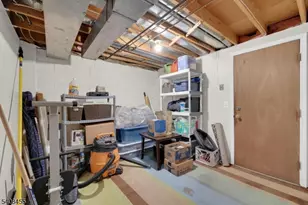 95 Wimbledon Square, Washington Township, NJ 07853 - Photo 23