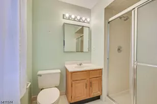 46 Carlisle Ct, Franklin Township, NJ 08873 - Photo 35