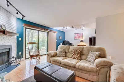 46 Carlisle Ct, Franklin Township, NJ 08873 - Photo 25