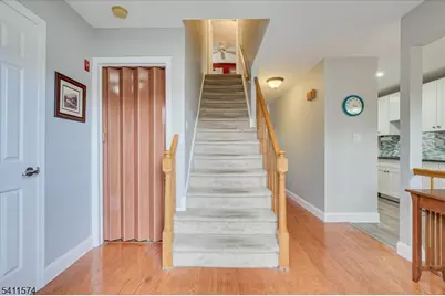 46 Carlisle Ct, Franklin Township, NJ 08873 - Photo 11