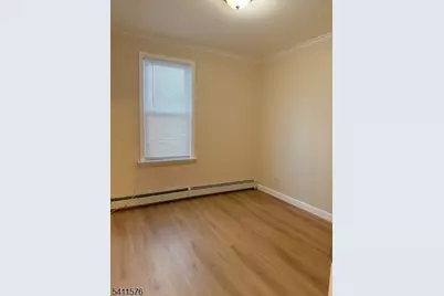 33 Hayward Pl #1, Wallington, NJ 07057 - Photo 9