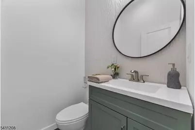 784 Valley St, Union Township, NJ 07088 - Photo 33