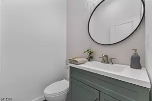 784 Valley St, Union Township, NJ 07088 - Photo 33