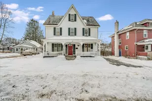 36 Pine St, Newton, NJ 07860 - Photo 1