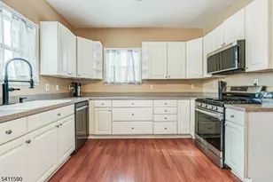 36 Pine St, Newton, NJ 07860 - Photo 9