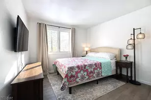 8 Dogwood Cir, Raritan Township, NJ 08822 - Photo 17