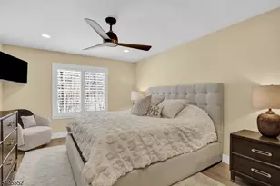 105 Riveredge Dr, Chatham Township, NJ 07928 - Photo 9