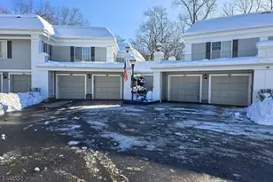 105 Riveredge Dr, Chatham Township, NJ 07928 - Photo 1