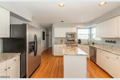 95 Crenshaw Dr, Mount Olive, NJ 07836 - Photo 9