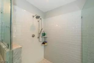 95 Crenshaw Dr, Mount Olive, NJ 07836 - Photo 25