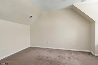 240 Cambridge Ct, Clifton, NJ 07014 - Photo 17