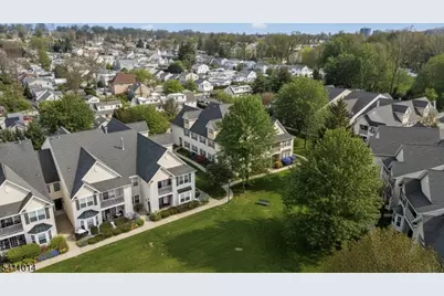 240 Cambridge Ct, Clifton, NJ 07014 - Photo 29