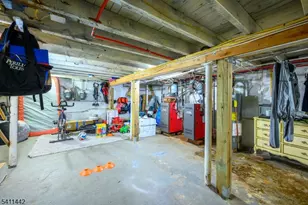 527 Cary St, Orange, NJ 07050 - Photo 31