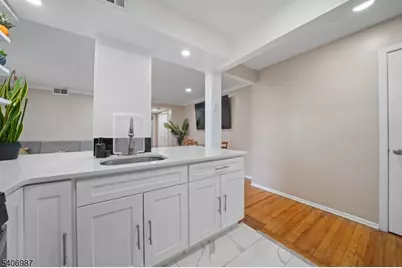 1300 Rock Ave Apt F1, North Plainfield, NJ 07060 - Photo 11