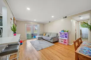 1300 Rock Ave Apt F1, North Plainfield, NJ 07060 - Photo 3