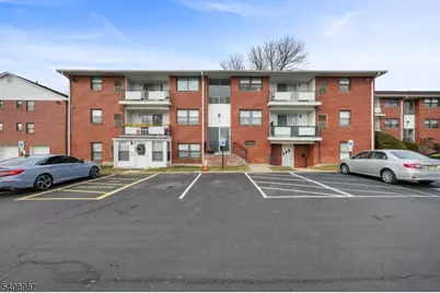 1300 Rock Ave Apt F1, North Plainfield, NJ 07060 - Photo 1