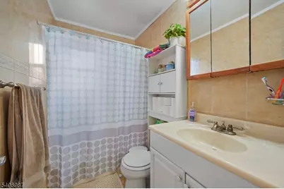 1300 Rock Ave Apt F1, North Plainfield, NJ 07060 - Photo 17