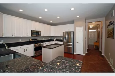 12 Quartz Way, Woodland Park, NJ 07424 - Photo 5