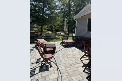 70 Suters Ln, Wayne, NJ 07470 - Photo 17