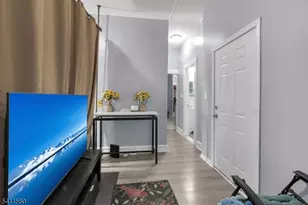 37 Blum St, Newark, NJ 07103 - Photo 3