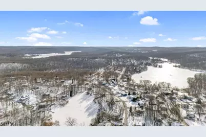 142 Barry Dr N, Vernon, NJ 07422 - Photo 35