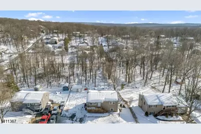 142 Barry Dr N, Vernon, NJ 07422 - Photo 31