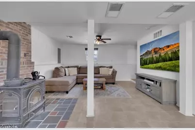 142 Barry Dr N, Vernon, NJ 07422 - Photo 21