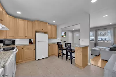 142 Barry Dr N, Vernon, NJ 07422 - Photo 11