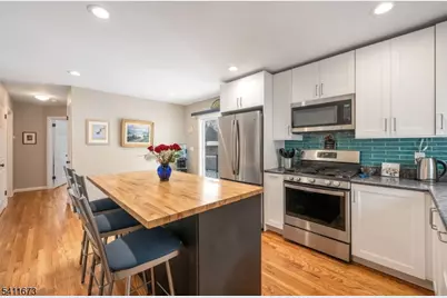 19 Colfax Dr, Pequannock Township, NJ 07440 - Photo 13