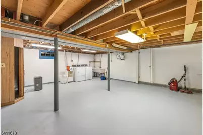 19 Colfax Dr, Pequannock Township, NJ 07440 - Photo 27