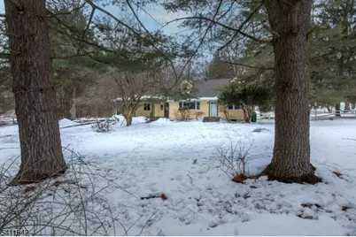 11 Winterwood Rd, Tewksbury Township, NJ 08833 - Photo 3